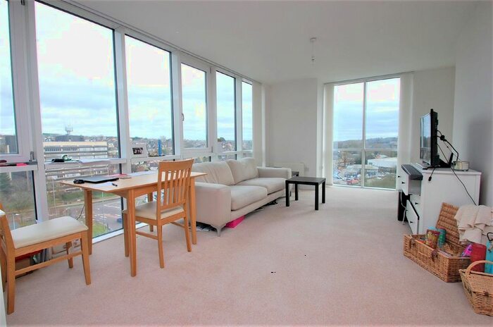 2 Bedroom Flat To Rent In Cotterells, Hemel Hempstead, HP1