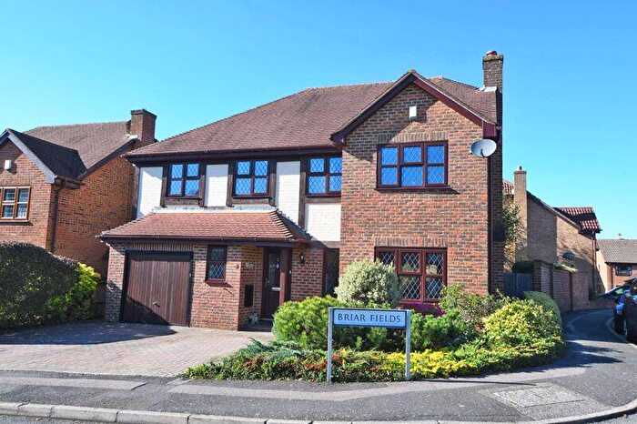 4 Bedroom Detached House For Sale In Briar Fields, Maidstone, ME14
