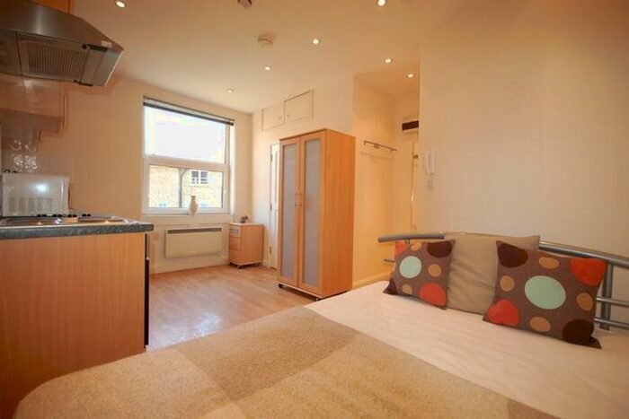 Studio To Rent In Gloucester Place, Marylebone NW1