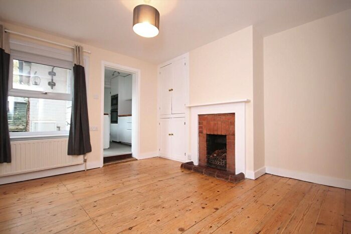 2 Bedroom End Of Terrace House To Rent In Byron Place, Leatherhead, KT22