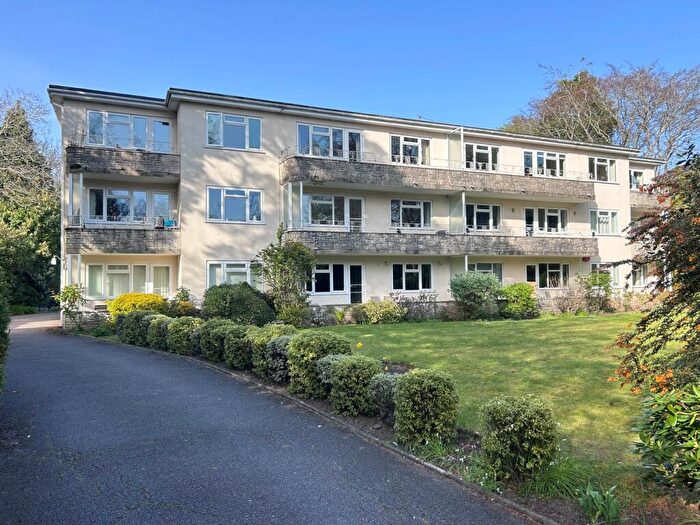 2 Bedroom Flat For Sale In Marlborough Road, Westbourne, BH4
