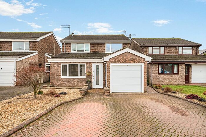 4 Bedroom Detached House For Sale In Grace Close, Yatton, BS49