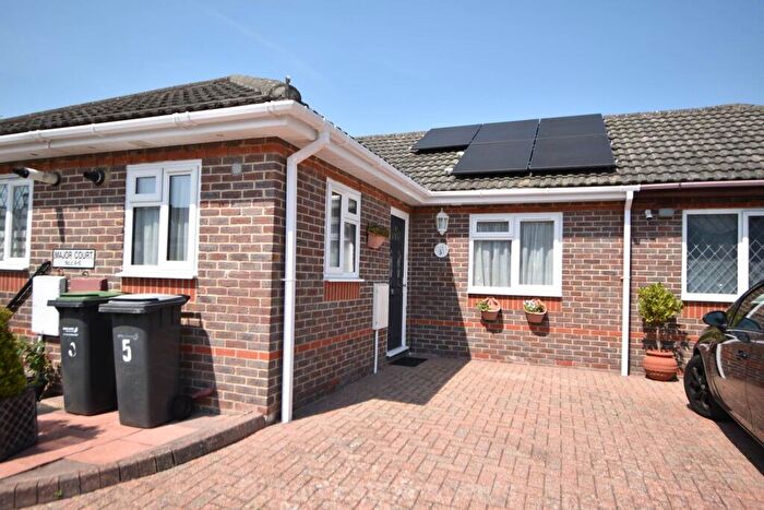 1 Bedroom Bungalow For Sale In Five Post Lane, Gosport, PO12