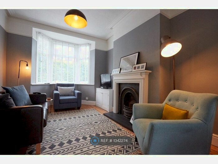 4 Bedroom Terraced House To Rent In Heaton Norris, Stockport, SK4