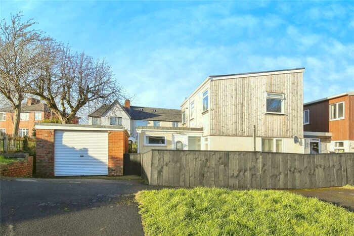 3 Bedroom Link Detached House For Sale In Burnigill, Meadowfield, Durham, DH7