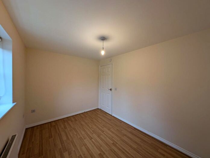 2 Bedroom Apartment To Rent In Davenham Court, Liverpool, L15