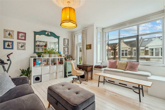 2 Bedroom Apartment To Rent In Clifford Gardens, London, NW10