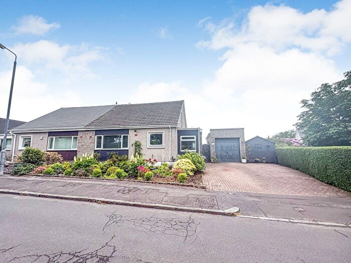 3 Bedroom Semi Detached Bungalow For Sale In Annetyard Drive, Skelmorlie, PA17