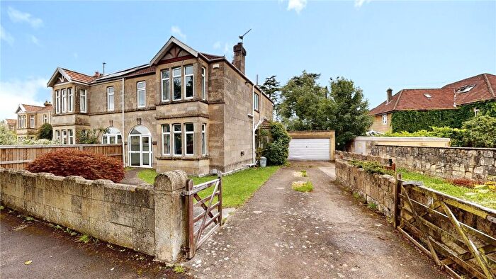 7 Bedroom House To Rent In Foxhill, BA2