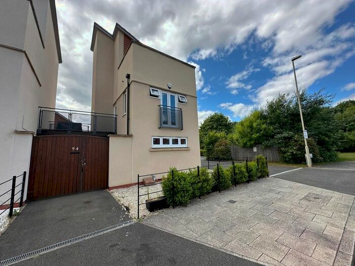 3 Bedroom Detached House To Rent In Watkin Road, Leicester, LE2