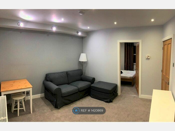 1 Bedroom Flat To Rent In Islip Road, Oxford, OX2