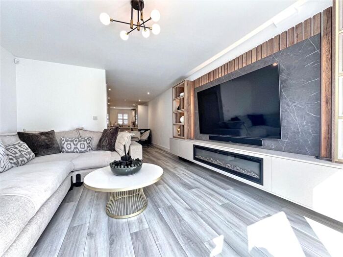 3 Bedroom Terraced House For Sale In Ivy Street, Rainham, Gillingham, Kent, ME8