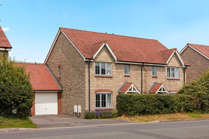 3 Bedroom Semi-Detached House For Sale In Pudding Pie Lane, Langford, BS40