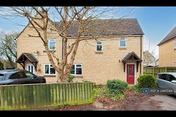2 Bedroom Semi-Detached House To Rent In Croxford Gardens, Kidlington, OX5