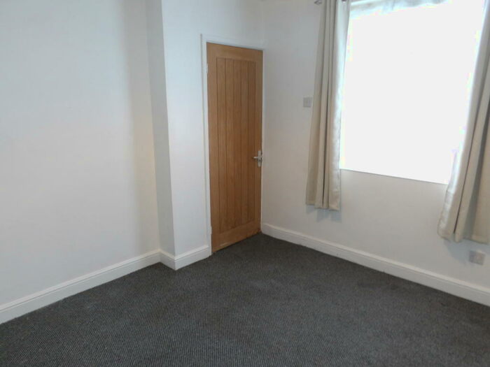 1 Bedroom Flat To Rent In Outram Street, Sutton-in-Ashfield, NG17
