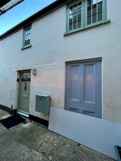 2 Bedroom Flat To Rent In Bell Street, Shaftesbury, SP7