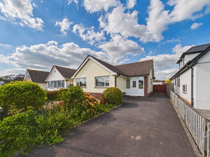 2 Bedroom Bungalow For Sale In Sheldrake Road, Christchurch, Dorset, BH23