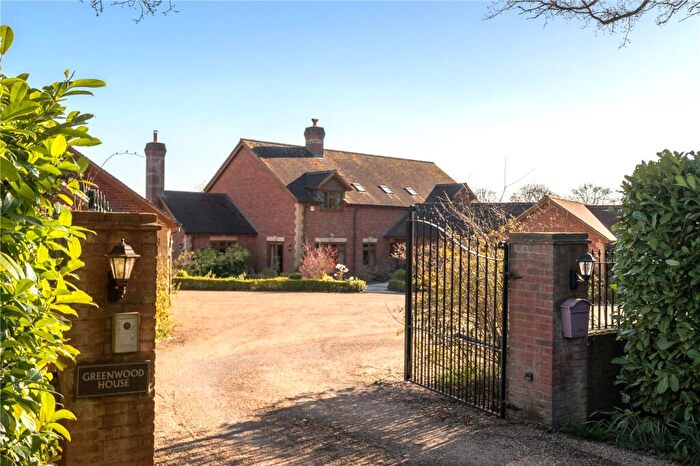 5 Bedroom Detached House For Sale In The Straits, Kingsley, Hampshire, GU35