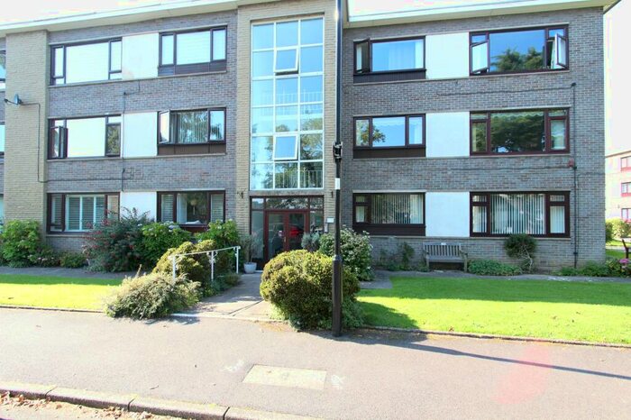 2 Bedroom Apartment To Rent In Hill Turrets Close, Kenilworth Court Hill Turrets Close, S11