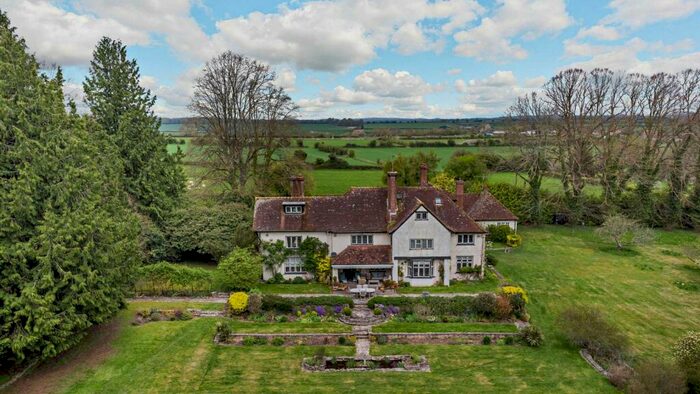 7 Bedroom Detached House For Sale In Buckholt Road, Broughton, Stockbridge, Hampshire, SO20