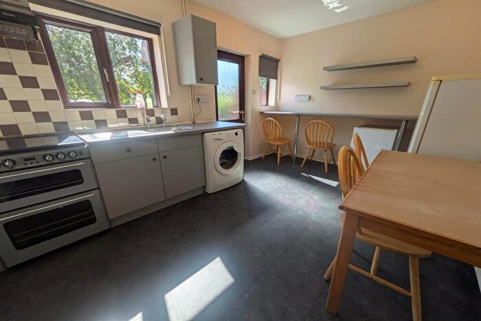3 Bedroom Terraced House To Rent In Alexandra Crescent, Beeston, NG9