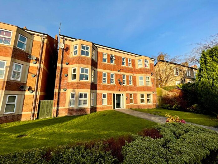 2 Bedroom Flat To Rent In Moss Side, The Greenside, Wrekenton, Gateshead, NE9
