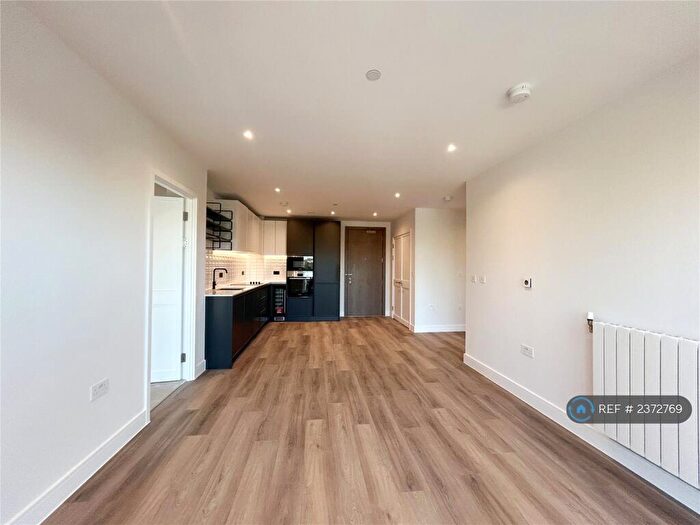 2 Bedroom Flat To Rent In Townsend Road, London, SE3