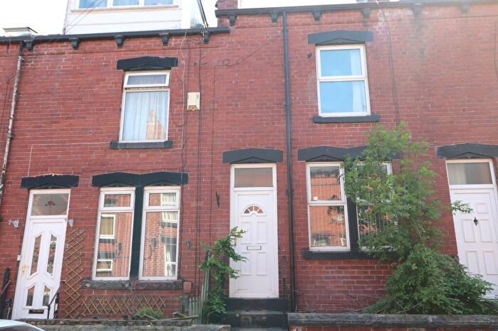 2 Bedroom House To Rent In Moorfield Avenue, Leeds, West Yorkshire, LS12