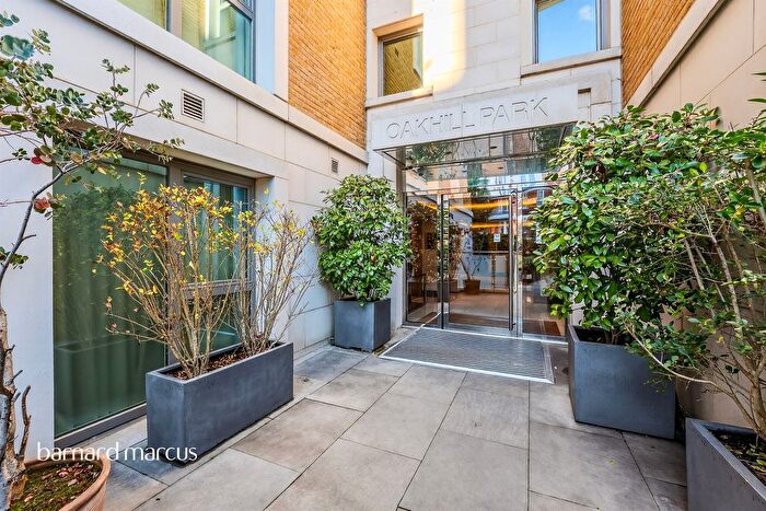 2 Bedroom Flat For Sale In Oakhill Road, London, SW15