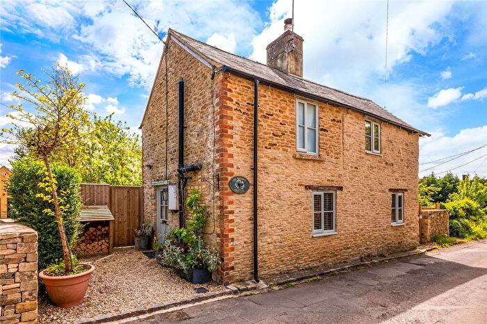 2 Bedroom Cottage For Sale In Tyte End, Great Rollright, Chipping Norton, Oxfordshire, OX7