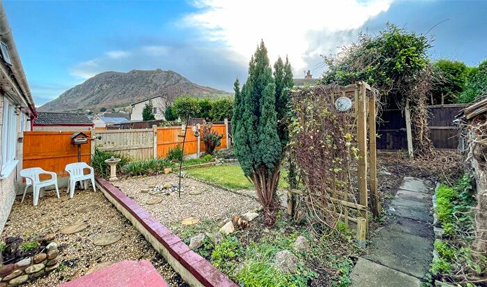 2 Bedroom Bungalow For Sale In Maes Y Glyn, Llanfairfechan, Conwy, LL33