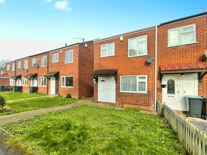 3 Bedroom End Of Terrace House To Rent In Winters Croft, Gravesend, Kent, DA12