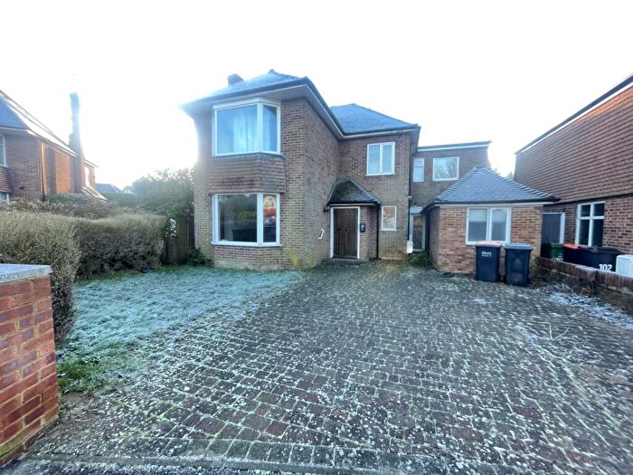 5 Bedroom House To Rent In Douglas Crescent, Houghton Regis, Dunstable, LU5