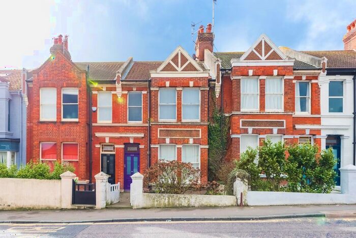 2 Bedroom Flat To Rent In Brighton, East Sussex, BN2