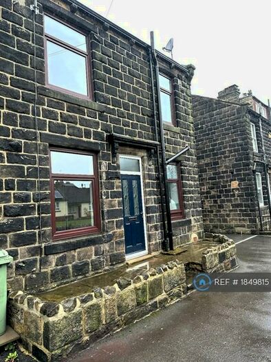 2 Bedroom Terraced House To Rent In Granville Terrace, Yeadon, Leeds, LS19