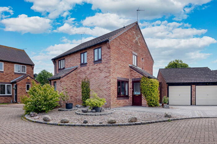 2 Bedroom Semi-Detached House For Sale In Brampton Lane, Portsmouth, PO3
