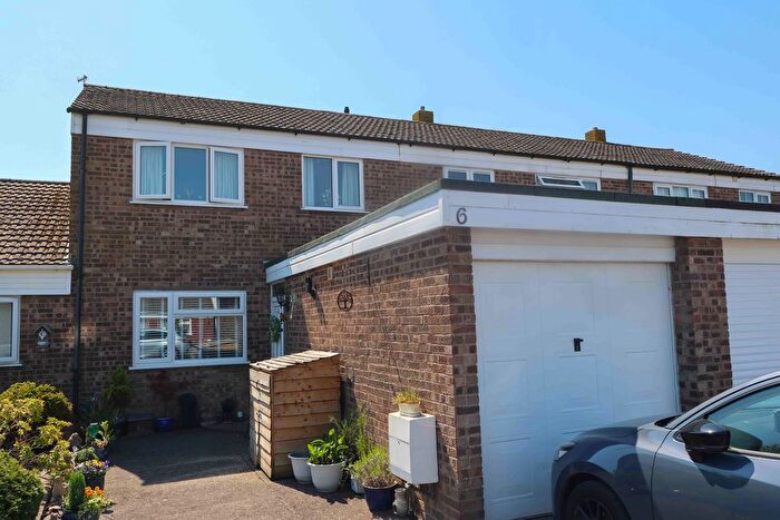 3 Bedroom Terraced House For Sale In Otter Road, Clevedon, BS21