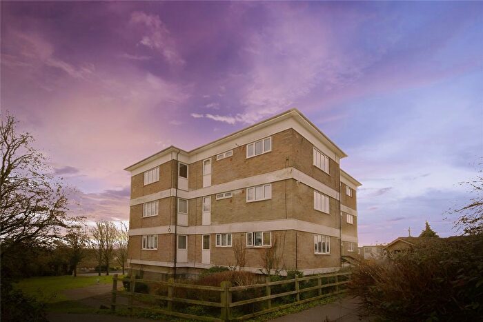 1 Bedroom Flat To Rent In Polsteads, Basildon, SS16