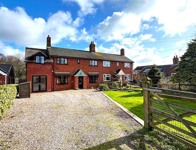 4 Bedroom Semi-Detached House For Sale In Meadowside, Saverley Green, ST11