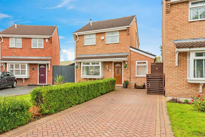 3 Bedroom Detached House For Sale In Millington Close, Prenton, CH43