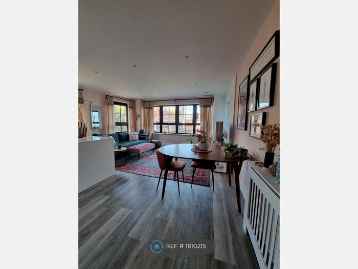 2 Bedroom Flat To Rent In Scena Way, London, SE5