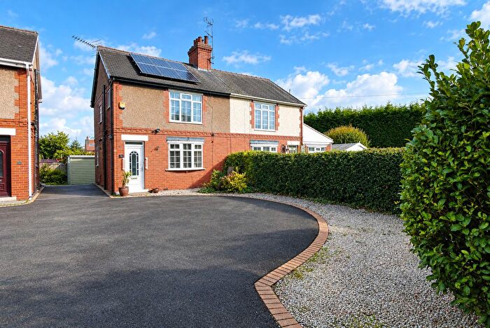 3 Bedroom Semi-Detached House For Sale In Dadsley Road, Tickhill, Doncaster, DN11