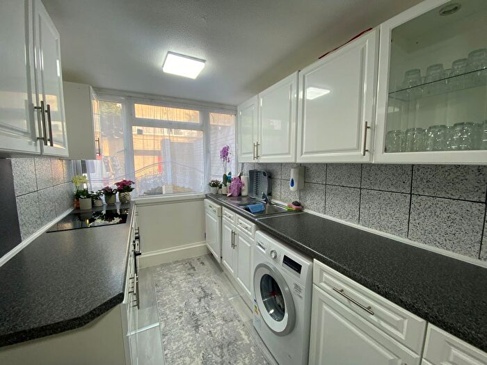 2 Bedroom Semi-detached House To Rent In Heritage Close, Uxbridge, UB8