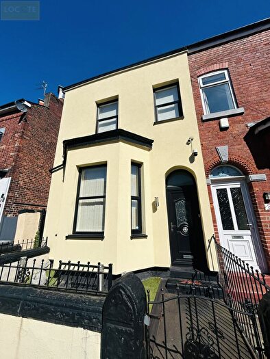 3 Bedroom Semi-Detached House For Sale In Alma Street, Eccles, M30