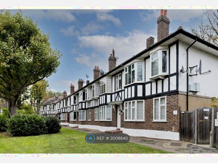 2 Bedroom Flat To Rent In Walthamstow, Walthamstow, London, E17