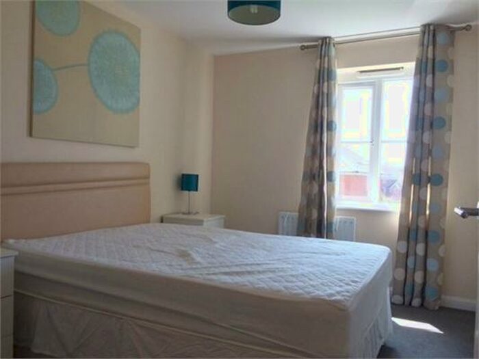 2 Bedroom Apartment To Rent In Ffordd James Mcghan, Cardiff, CF11