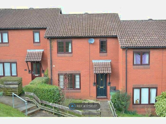3 Bedroom Terraced House To Rent In Sycamore Rise, Berkhampsted, HP4