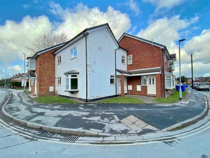 2 Bedroom Terraced House To Rent In Queens Drive, Cottingham, East Yorkshire, HU16