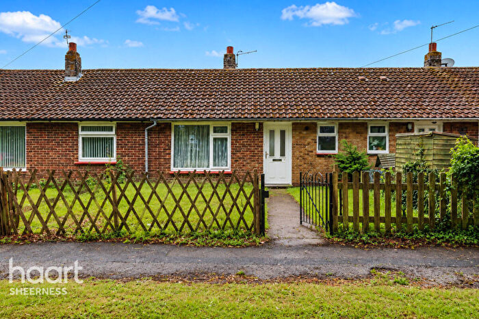 1 Bedroom Bungalow For Sale In Frognal Lane, Sittingbourne, ME9