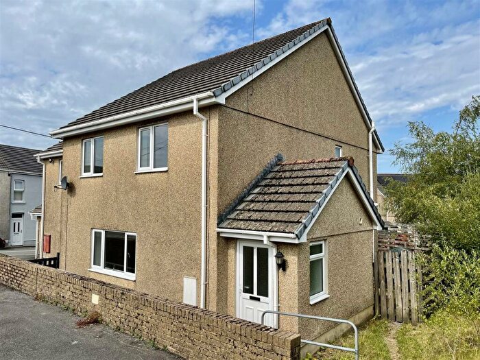 3 Bedroom Semi-Detached House For Sale In Lauderdale Road, Tairgwaith, Ammanford, SA18